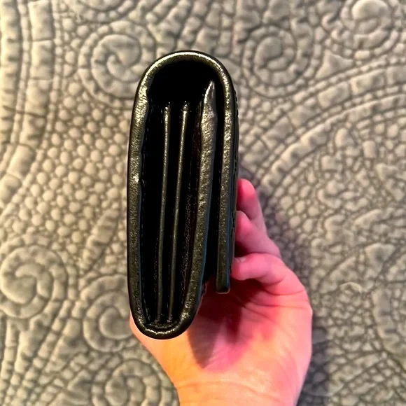 NWOT GUCCI WALLET💗💗💗FULL INCLUSION💗 - Picture 7 of 9